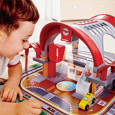 Hape Grand City Oyuncak Tren İstasyonu