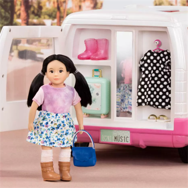 Lori Sweet Escape Luxury SUV