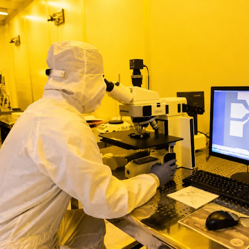 Microfabrication and Nanofabrication Cleanroom