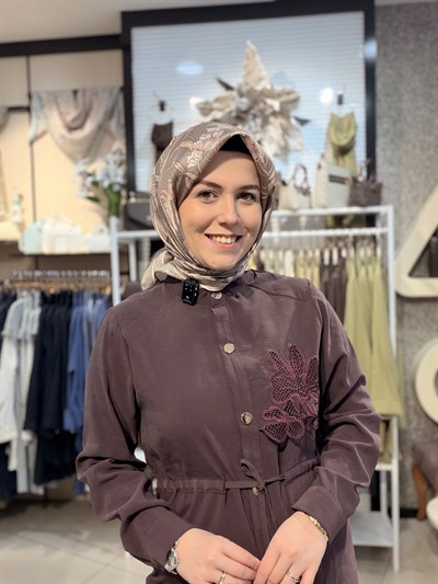 SIRTINDA GÜPÜR DETAYLI TAKIM
