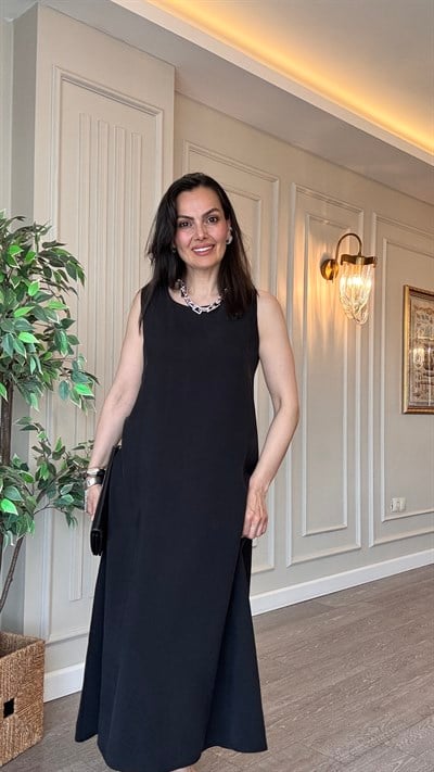 Siyah Tensel Kumaş Kolsuz Bisiklet Yaka Maxi Elbise