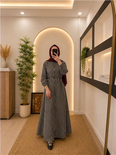 Gabardin Kumaş Beli Lastikli Önden Düğmeli-Siyah