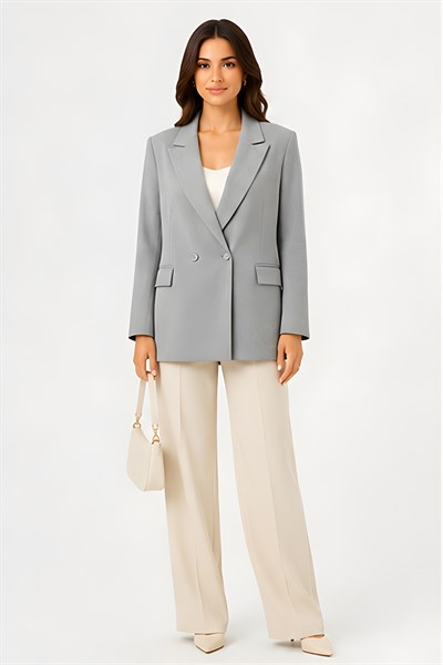 Lili Woman Kadın Kruvaze Açık Gri Blazer Ceket – Çift Düğmeli, Cep Kapaklı P.3982G