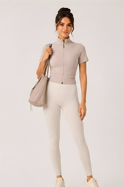 Lili Woman Kadın Fermuarlı Dik Yaka Crop Top Minimal Fit Koleksiyon K.4816