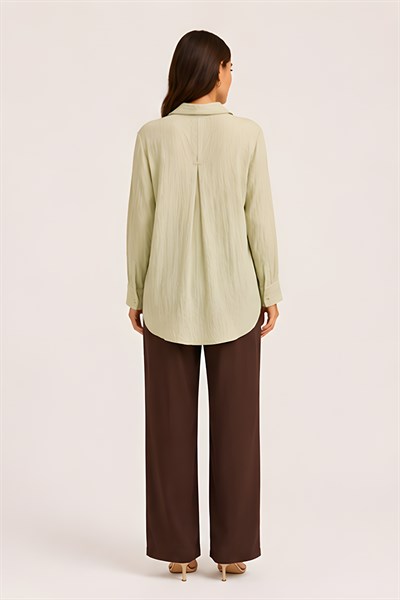 Lili Woman Kadın Relax Fit Sırt Pile Detaylı Oversize Gömlek E.8002