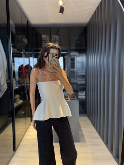  Beyaz Straplez Peplum Triko Top