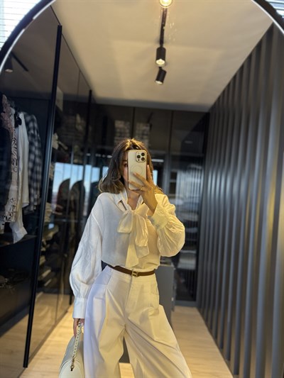 Beyaz Bağlama detaylı kruvaze gömlek