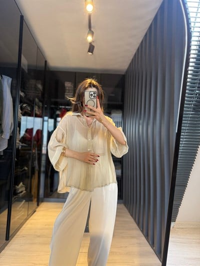 Bej Oversize İpeksi Gömlek 