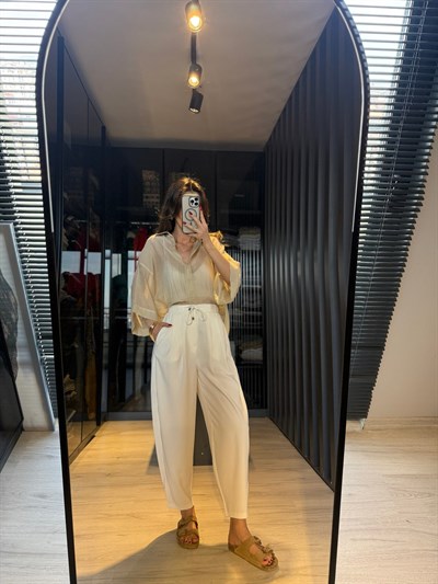 Bej Oversize İpeksi Gömlek 