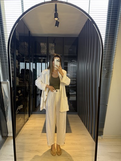 Beyaz Ham Keten Paça Düğme Detay Pantolon