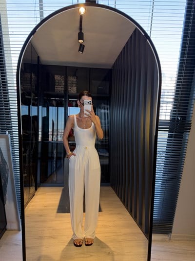 Beyaz Pileli Beli Lastikli Palazzo Pantolon