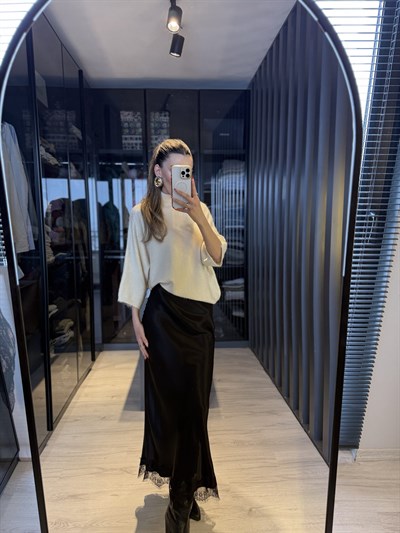 Dantel detay saten midi etek