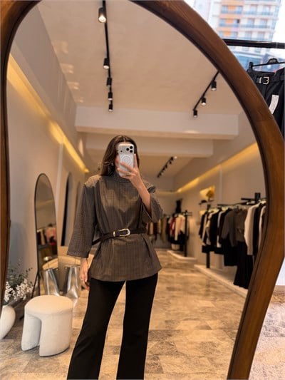 Ekose Dik Yaka Vatkalı Bluz