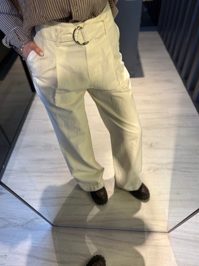 Ekru Kemerli Pantolon 