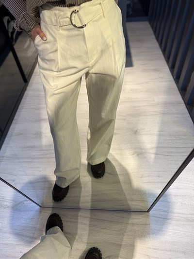 Ekru Kemerli Pantolon 