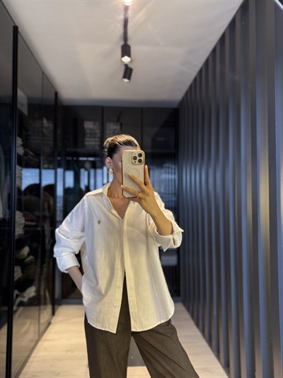 Ekru Nakışlı Keten Gömlek