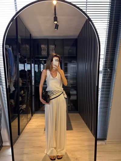 Ekru Saten Beli Lastikli Pantolon