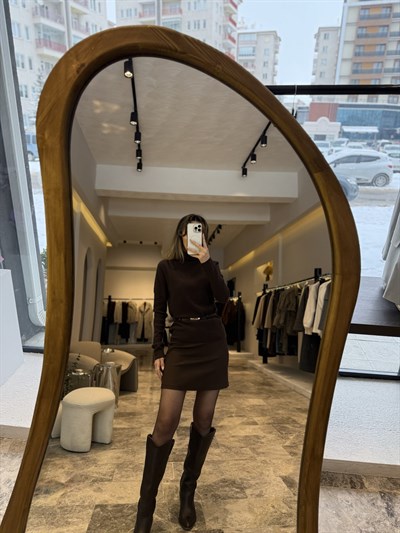 Kaşmir karışımlı kemerli balıkçı yaka kazak