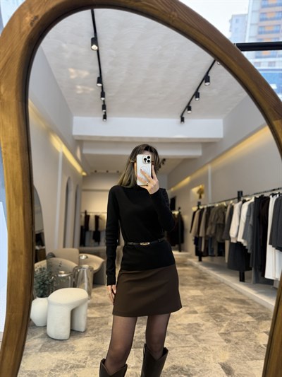 Kaşmir karışımlı kemerli balıkçı yaka kazak