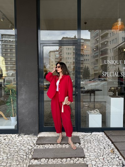 Kırmızı Gömlek Pantolon Takım 