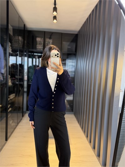 Lacivert V Yaka Düğme Detaylı Basic Hırka