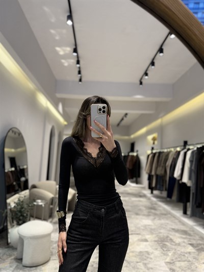 V yaka dantel kaşmir bluz