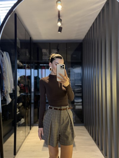 Yarım balıkçı yaka body