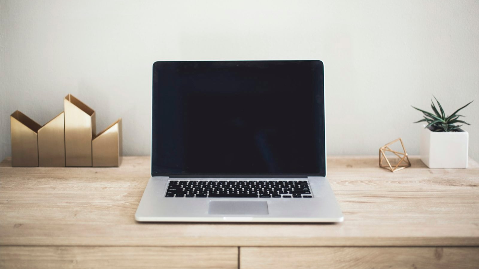 İkinci el laptop fiziksel ve donanım kontrolü