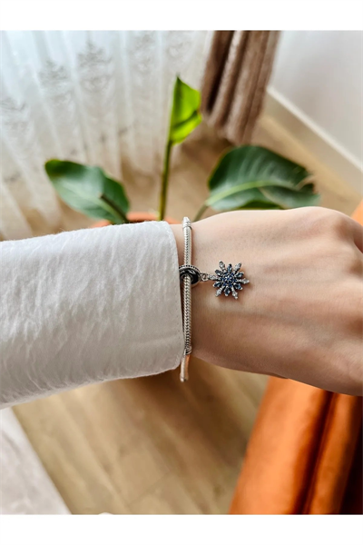 Taşlı Kar Tanesi Sallantılı Charm