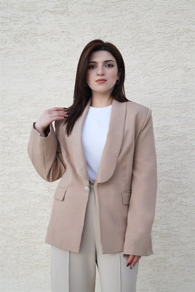 taş duğme detaylı ceket