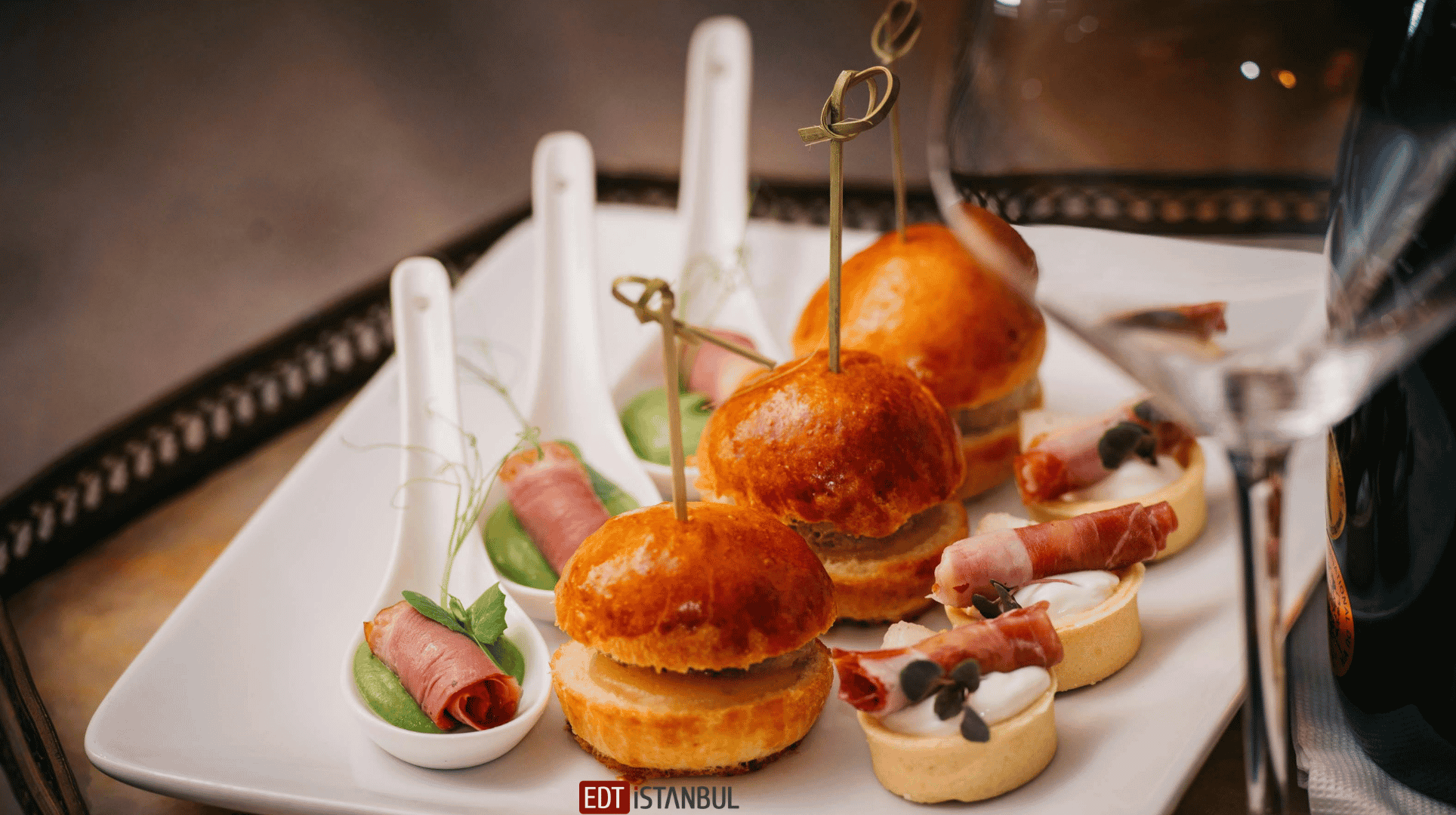 Ordövr Tabağı Catering ve Organizasyonlarda Başarılı Sunum Teknikleri