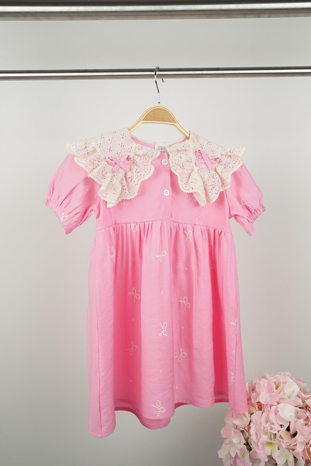 Kız Çocuk Pembe Dantel Yaka Fiyonk Detaylı Elbise