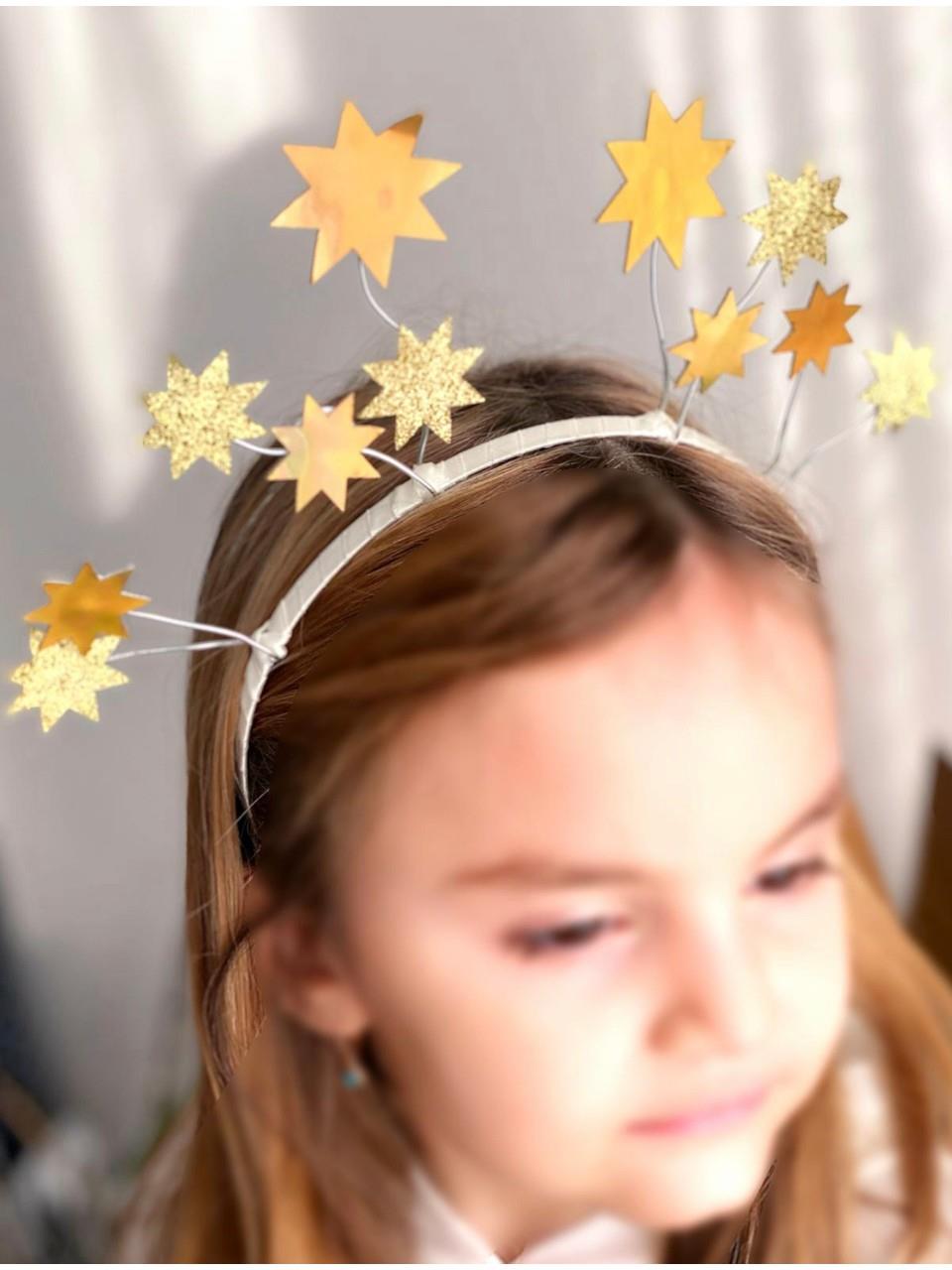 Yıldız Detaylı Gold Tac