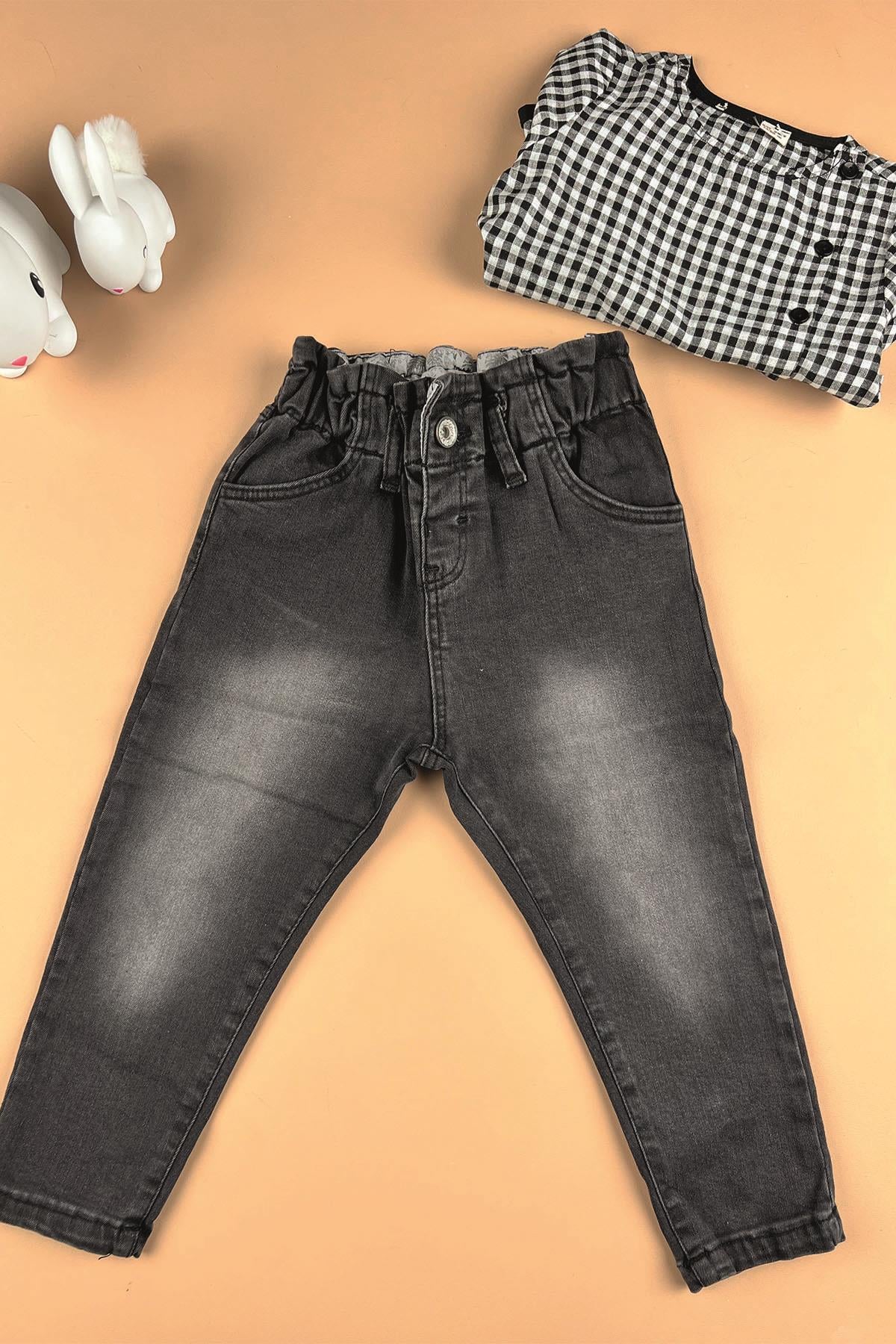 Siyah Taşlanmış Mom Jeans