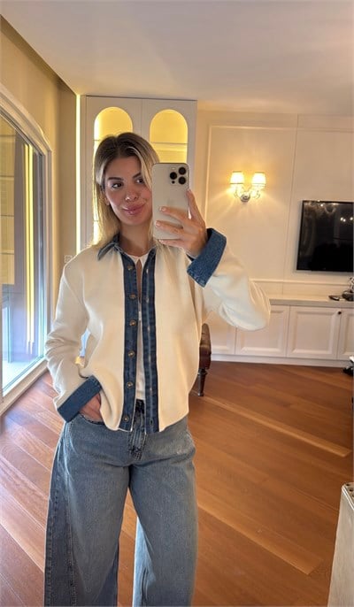 Denim Detaylı Krem Hırka