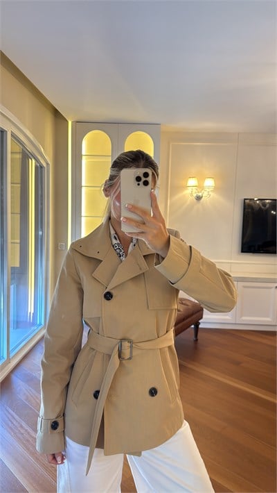 Rüzgarlık Detaylı Camel Trençkot