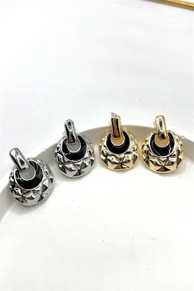 Kadın Küpe 3 cm Geometrik Desen Siyah Mineli Hilal Model Küpe