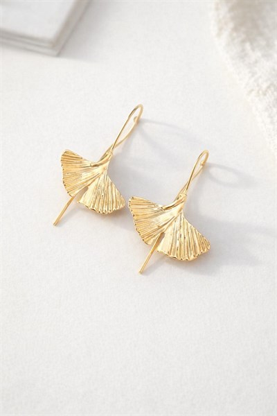 Kadın Küpe 4cm Kuyruk Sallantı Detay Küpe 