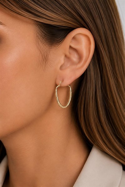 Kadın Küpe Kararmaz 14k Renk Vip Seri Dokulu Oval Modern Form 3cm Halka Küpe