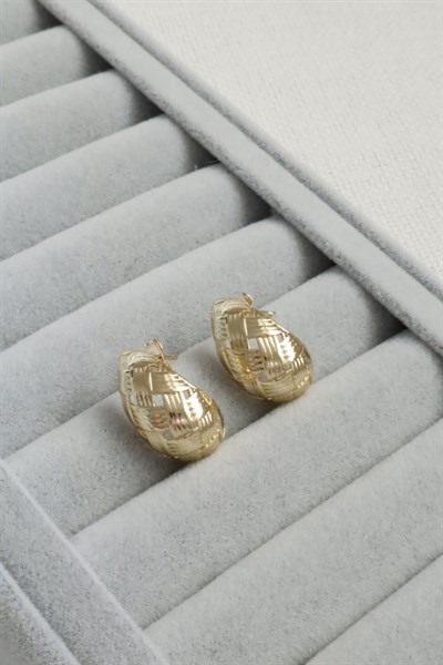 Kadın Küpe Kararmaz 14k Renk Vip Seri Ekose Desen Damla Model 2cm Küpe
