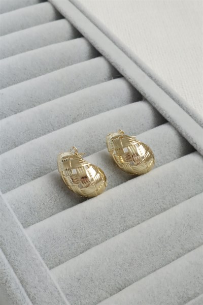 Kadın Küpe Kararmaz 14k Renk Vip Seri Ekose Desen Damla Model 2cm Küpe