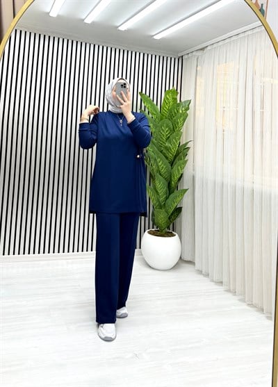 LİO YANDAN ÇITLI TAKIM LACİVERT
