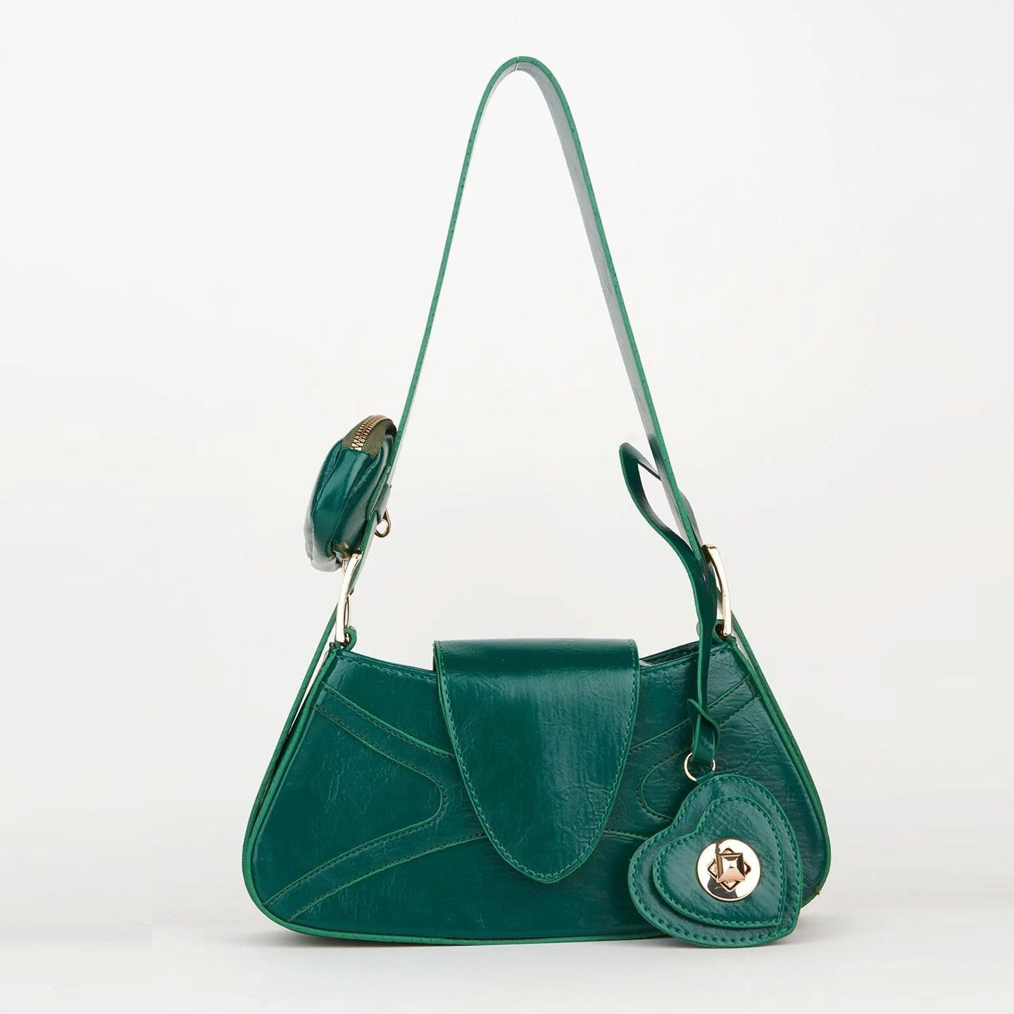 Hafta Sonu Kombinleri İçin Baget Çanta mı Clutch mı?
