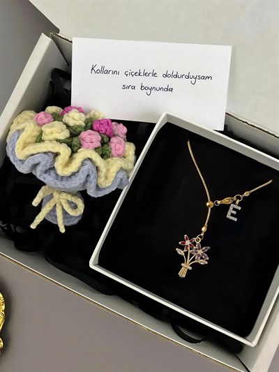 Çiçek buketi kolye ve örgü buket anahtarlık
