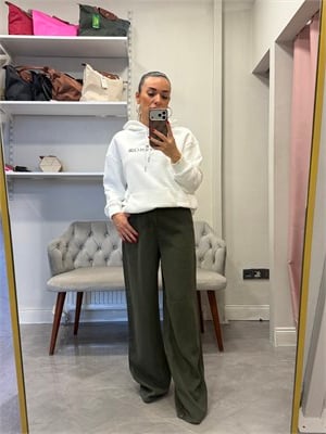 Arkası Nakış Detaylı Kapişonlu Sweat