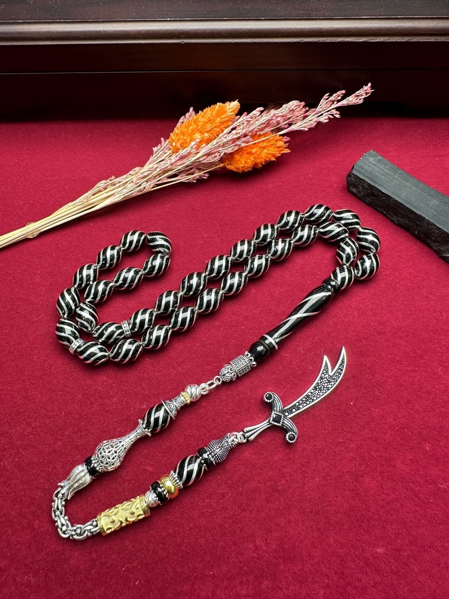 Beyzi Model Gümüş İşlemeli Erzurum Oltu Taşı Tesbih