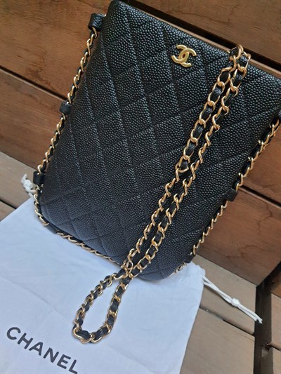 CHANEL Deri Gold Zincir Askılı Telefonluk