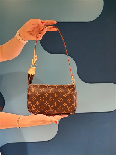 LOUIS VUITTON Kahverengi Deri Tasarım Ayarlanabilir Askılı Mini Çanta