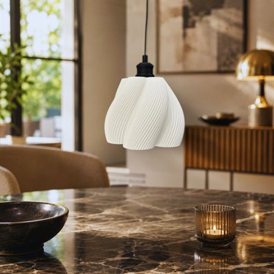 İskandi̇nav Luminaura Tekli Beyaz Sarkıt Avize – Salon ve Oturma Odası Aydınlatması 23 X 18 CM Beyaz