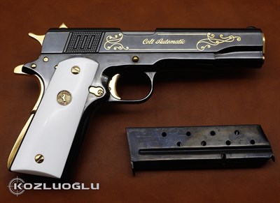 Colt .38 Super Caliber - Yanaklar Yaldızlı Sade Gravür - Özel Çekme Kertiği